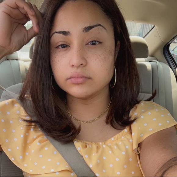 Meet your Posher, Ceci - Picture 1 of 1